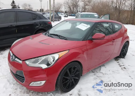2012 Hyundai Veloster Base W/Red/Black z USA, uszkodzony, nr VIN KMHTC6AD0CU032237